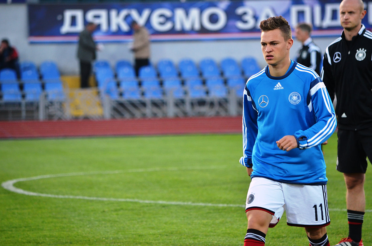 Joshua Kimmich vom FC Bayern München - wichtiger Mittelfeldmotor der deutschen Fußballnationalmannschaft 2022. (Foto Shutterstock)