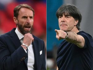 Englands Trainer Gareth Southgate am 22. Juni 2021 in London; Deutschlands Trainer Joachim Löw am 15. Juni 2021 in München. - England traf im Achtelfinale der UEFA EURO 2020 am 29. Juni 2021 im Wembley-Stadion in London auf Deutschland. (Fotos von Laurence Griffiths und FRANCK FIFE / POOL / AFP)