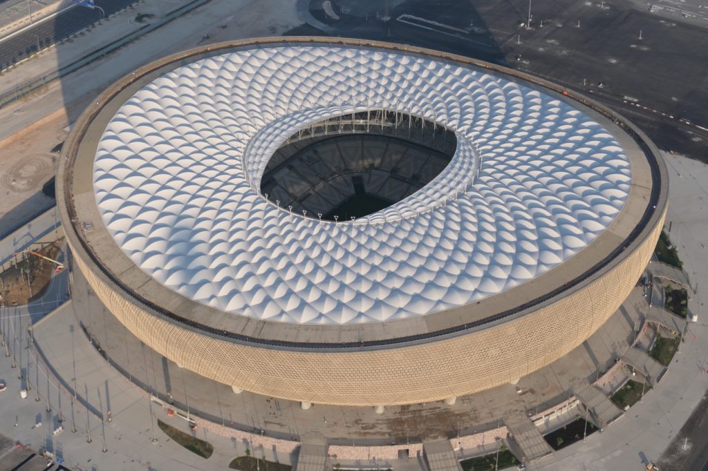 Das neue Lusail Stadion nördlich von Doha/Katar aus der Luft.(Foto: eigene Quelle)