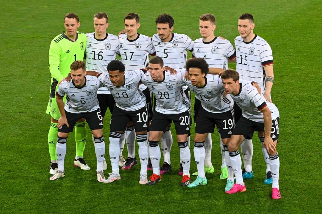 Deutschlands Aufstellung bei der EURO 2021 im weißen Heimtrikot (Foto AFP)