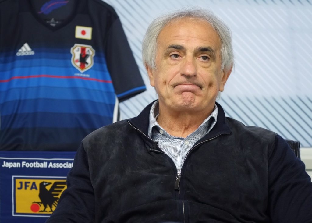 2. November 2016 - Damals war der heutige Marokko Fußballtrainer Vahid Halilhodzic noch in Japan Trainer. / AFP PHOTO / KAZUHIRO NOGI