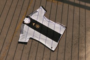 Das neue Heim DFB Trikot 2022 von adidas