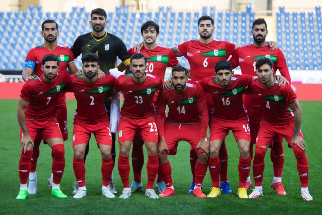 Spieler des Iran stellen sich vor dem Freundschaftsspiel zwischen dem Iran und Uruguay in Sankt Pölten, Österreich, am 23. September 2022 für ein Mannschaftsfoto auf. (Foto: Alex HALADA / AFP)