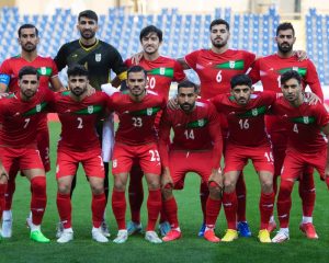 Spieler des Iran stellen sich vor dem Freundschaftsspiel zwischen dem Iran und Uruguay in Sankt Pölten, Österreich, am 23. September 2022 für ein Mannschaftsfoto auf. (Foto: Alex HALADA / AFP)