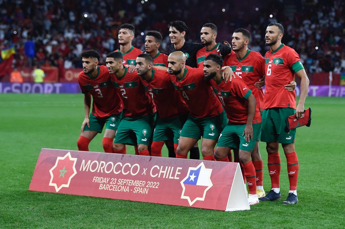 Die Nationalmannschaft Marokkos im neuen WM 2022 Trikot gegen Chile am 23. September 2022. (Foto von Josep LAGO / AFP)
