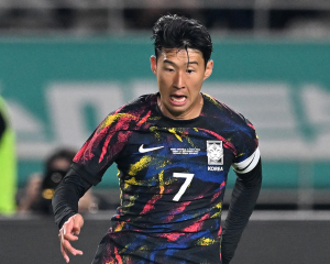 Südkoreas Son Heung-min im neuen Heimtrikot von Südkorea 2022 (Foto: Jung Yeon-je / AFP)