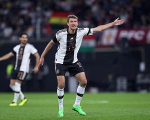 Thomas Müller im neuen DFB Heimtrikot 2022 am 23. September 2022 gegen Ungarn in der UEFA Nations League(Photo by Ronny Hartmann / AFP)