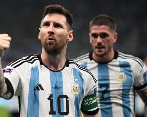 Die argentinische Nationalmannschaft verliert am 1.Gruppenspiel gegen Saudi Arabien mit 1:2 am 22.November 2022. (Photo by JUAN MABROMATA / AFP)