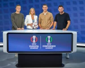 Die Experten Felix Kroos, Nils Petersen, Patrick Helmes und die Moderatorin Anna Kraft. Copyright RTL+ - Fußball heute RTL live - Wer spielt heute in der Europa League?